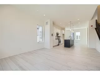 Photo #6: 6719753 Listing