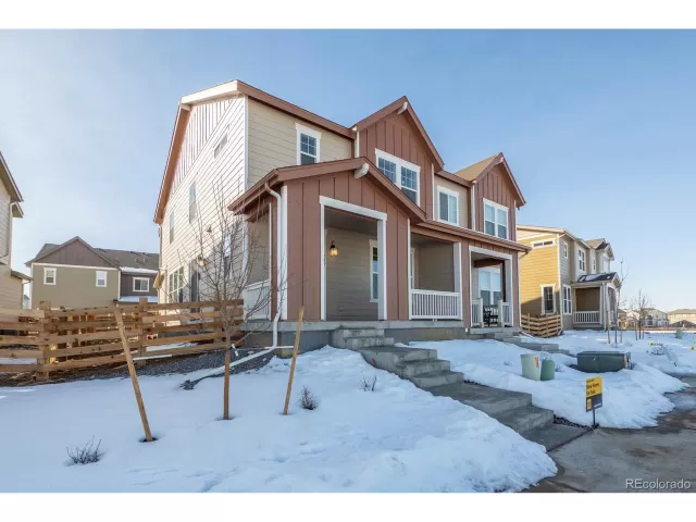 MLS: 6725365 Condo For Sale