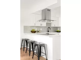 Photo #3: 6732068 Listing