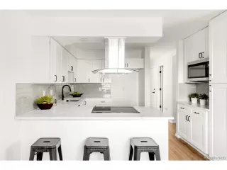 Photo #4: 6732068 Listing