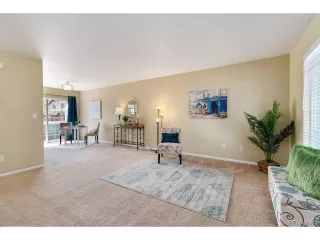 Photo #2: 6742757 Listing