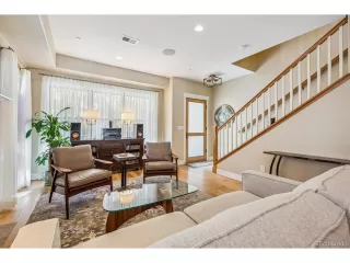 Photo #5: 6743229 Listing