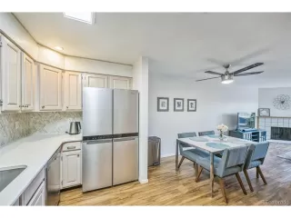 Photo #6: 6757519 Listing