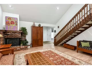 Photo #4: 6758507 Listing