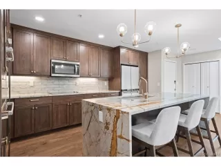 Photo #4: 6782099 Listing