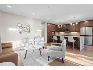 Photo #5: 6782099 Listing