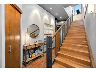 Photo #3: 6803380 Listing