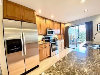 Photo #2: 6832800 Listing