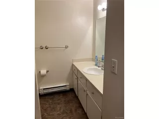 Photo #4: 6833362 Listing