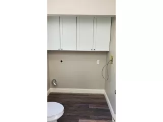 Photo #6: 6846419 Listing