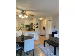 Photo #4: 6852396 Listing