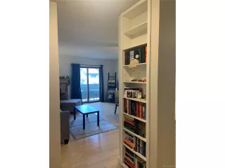 Photo #5: 6852396 Listing