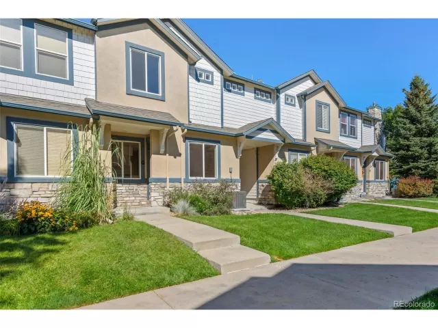 MLS: 6868214 Condo For Sale