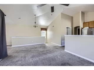 Photo #5: 6871067 Listing