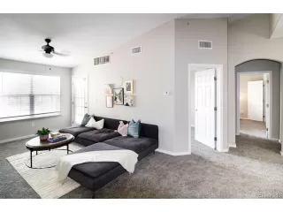 Photo #1: 6871973 Listing 