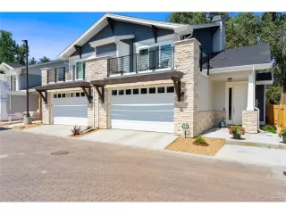 Photo #1: 6879317 Listing