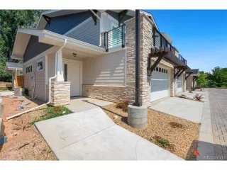 Photo #2: 6879317 Listing