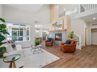 Photo #3: 6879317 Listing