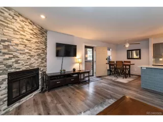 Photo #3: 6880578 Listing 