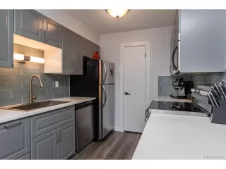 Photo #6: 6880578 Listing 