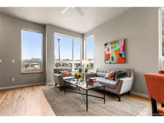 Photo #6: 6889726 Listing