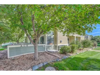 Photo #2: 6904000 Listing