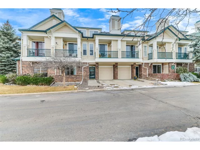 MLS: 6912991 Condo For Sale