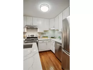 Photo #3: 6928035 Listing
