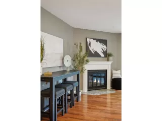 Photo #6: 6928035 Listing