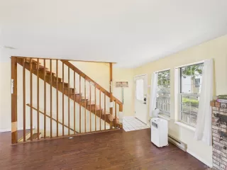 Photo #5: 6930030 Listing 