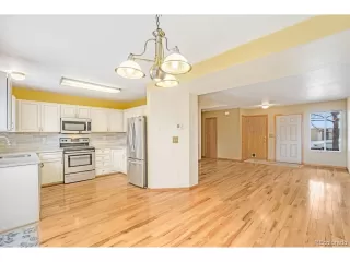 Photo #5: 6933384 Listing