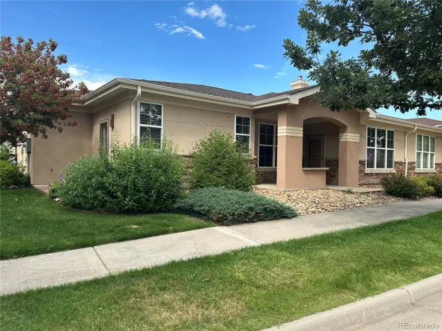 MLS: 6933713 Condo For Sale