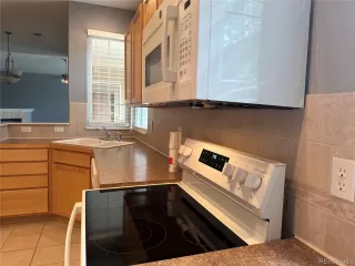 Photo #2: 6933713 Listing