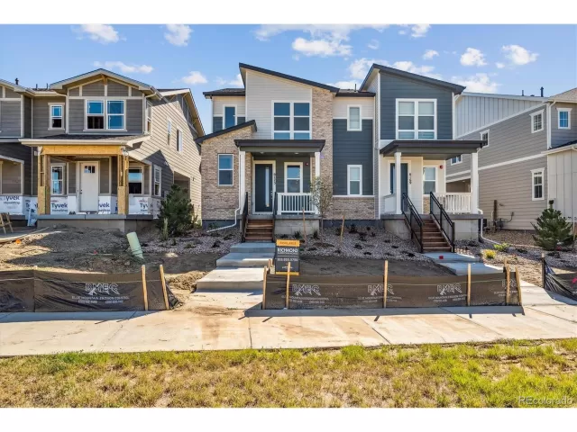 MLS: 6947971 Condo For Sale