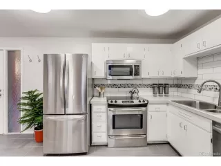 Photo #5: 6950759 Listing