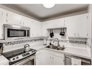 Photo #6: 6950759 Listing