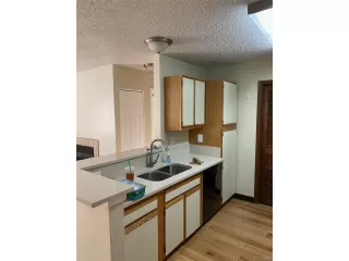 Photo #5: 6951175 Listing