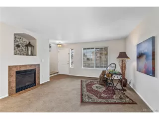 Photo #5: 6967756 Listing