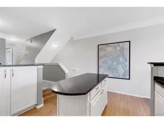 Photo #3: 6978798 Listing