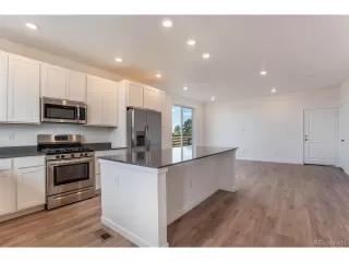 Photo #1: 6984916 Listing