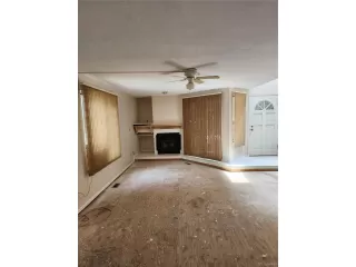 Photo #2: 6990673 Listing