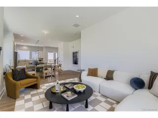 Photo #5: 6996229 Listing