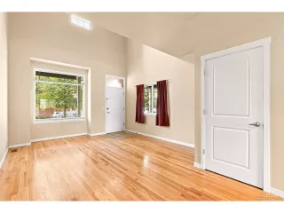 Photo #6: 6996905 Listing