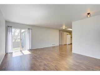 Photo #3: 7052063 Listing