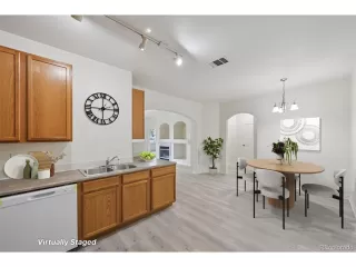 Photo #5: 7056530 Listing