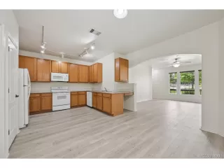 Photo #6: 7056530 Listing