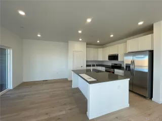 Photo #1: 7069138 Listing 