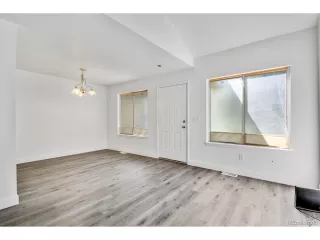 Photo #5: 7073972 Listing