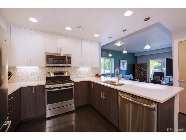 MLS: 7085092 Condo For Sale