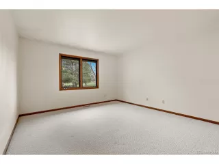 Photo #5: 7094618 Listing